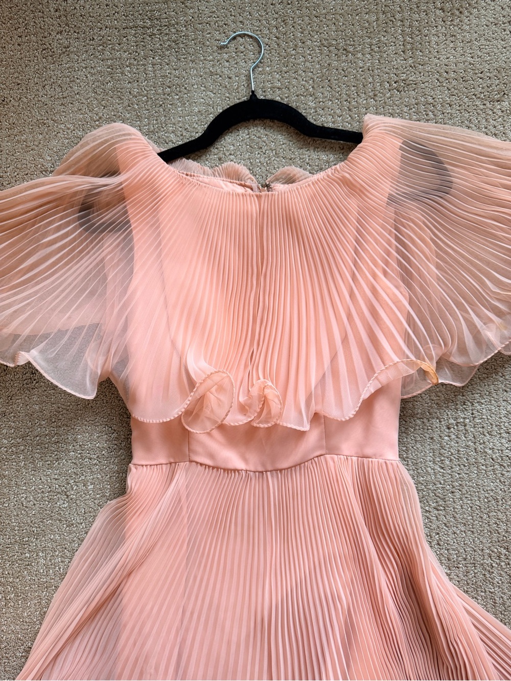 Vintage 1960โs Peach Pleated Chiffon Maxi Dress - Picture 10 of 13